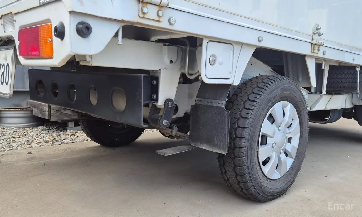 Chevrolet Labo 2008 jackknifed Long cargo