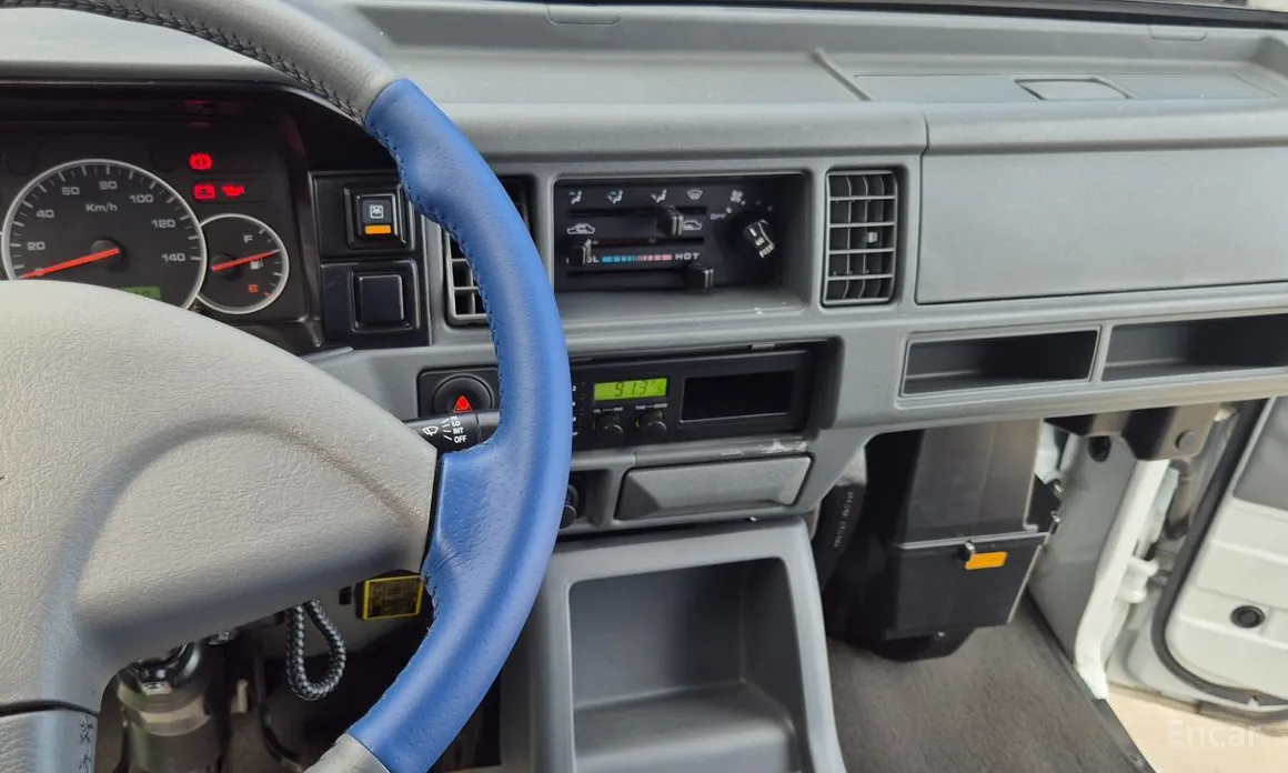 Chevrolet Labo 2008 jackknifed Long cargo