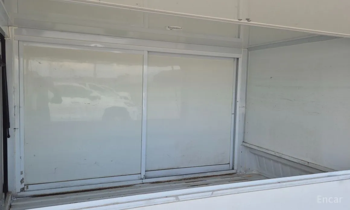 Chevrolet Labo 2008 jackknifed Long cargo