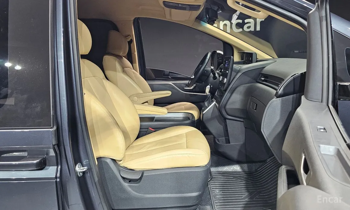 Hyundai Staria 2021 L3.5 Cargo 5-Seater