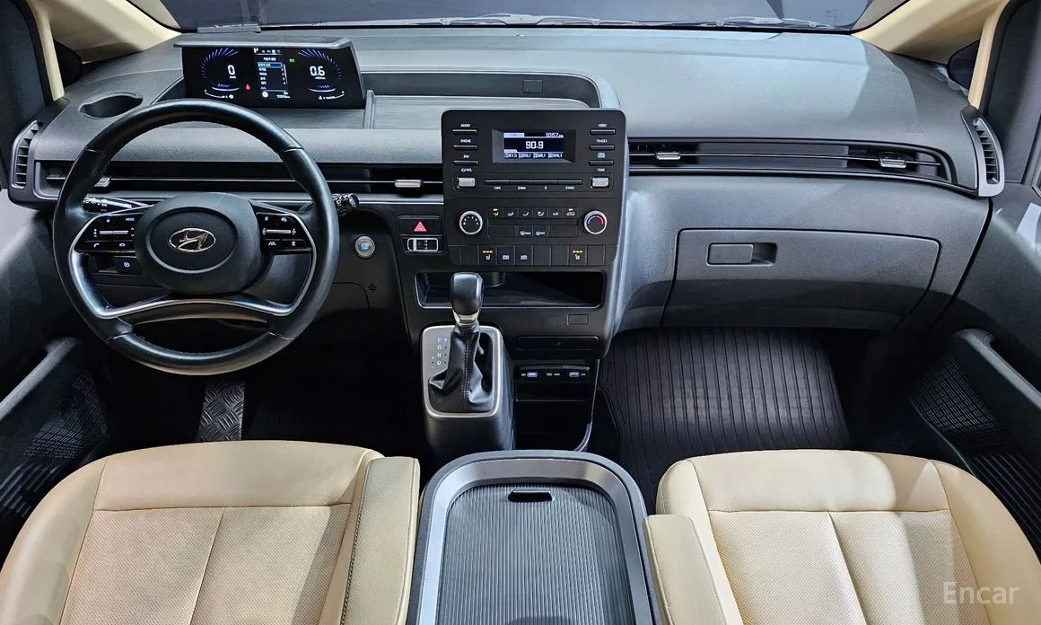 Hyundai Staria 2021 L3.5 Cargo 5-Seater