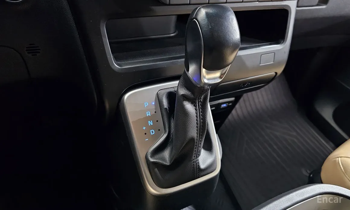 Hyundai Staria 2021 L3.5 Cargo 5-Seater