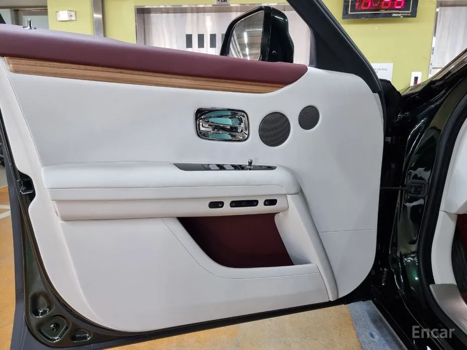 Rolls-Royce Ghost 2020 6.7 V12