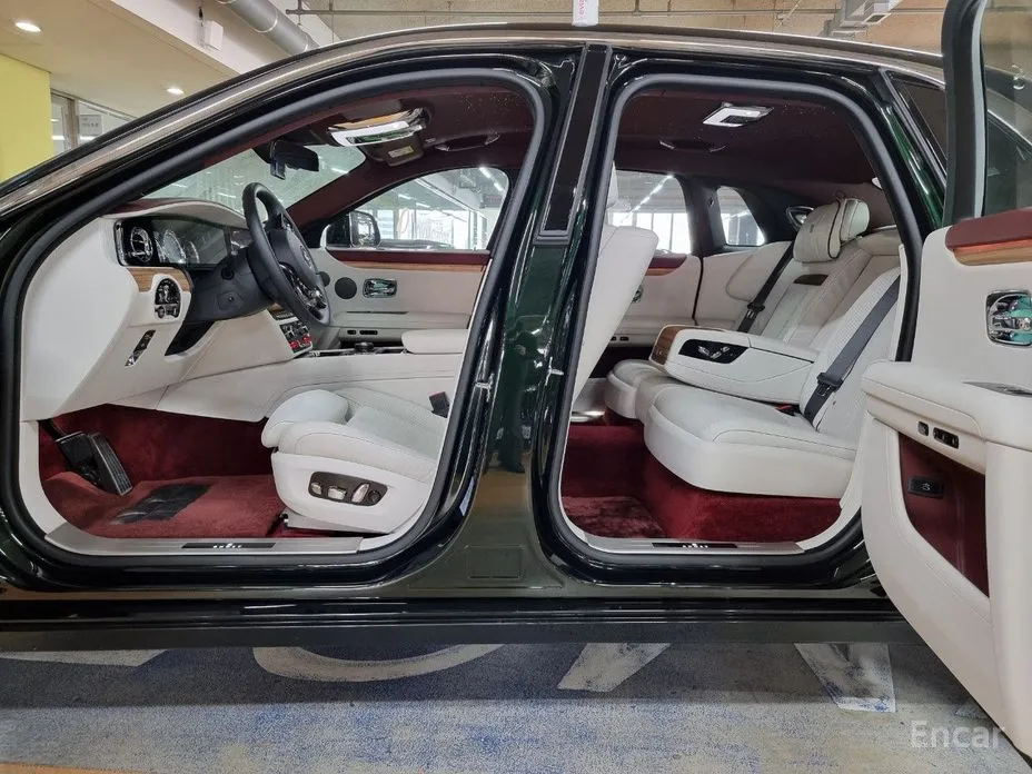 Rolls-Royce Ghost 2020 6.7 V12