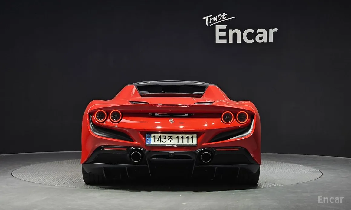 Ferrari F8 2019 3.9 V8