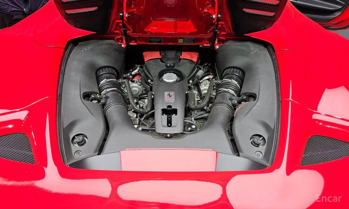 Ferrari F8 2019 3.9 V8