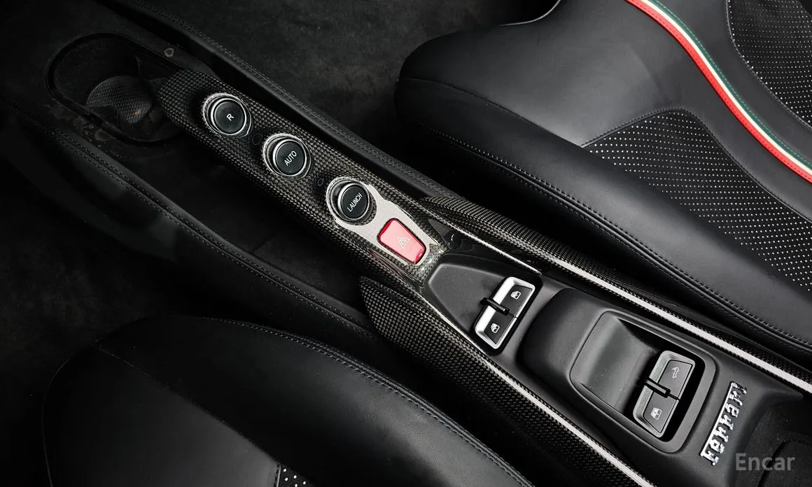 Ferrari F8 2019 3.9 V8