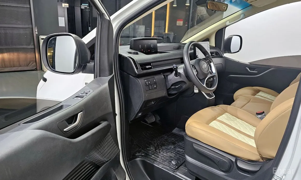 Hyundai Staria 2021 2WD Camping Car