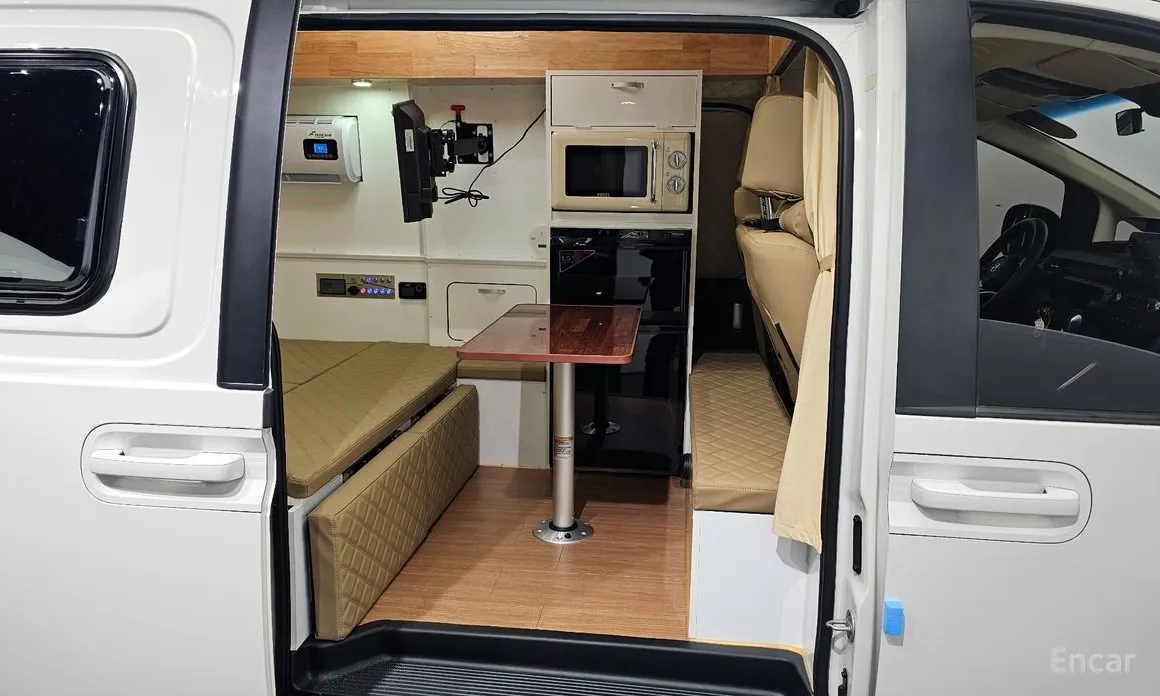 Hyundai Staria 2021 2WD Camping Car