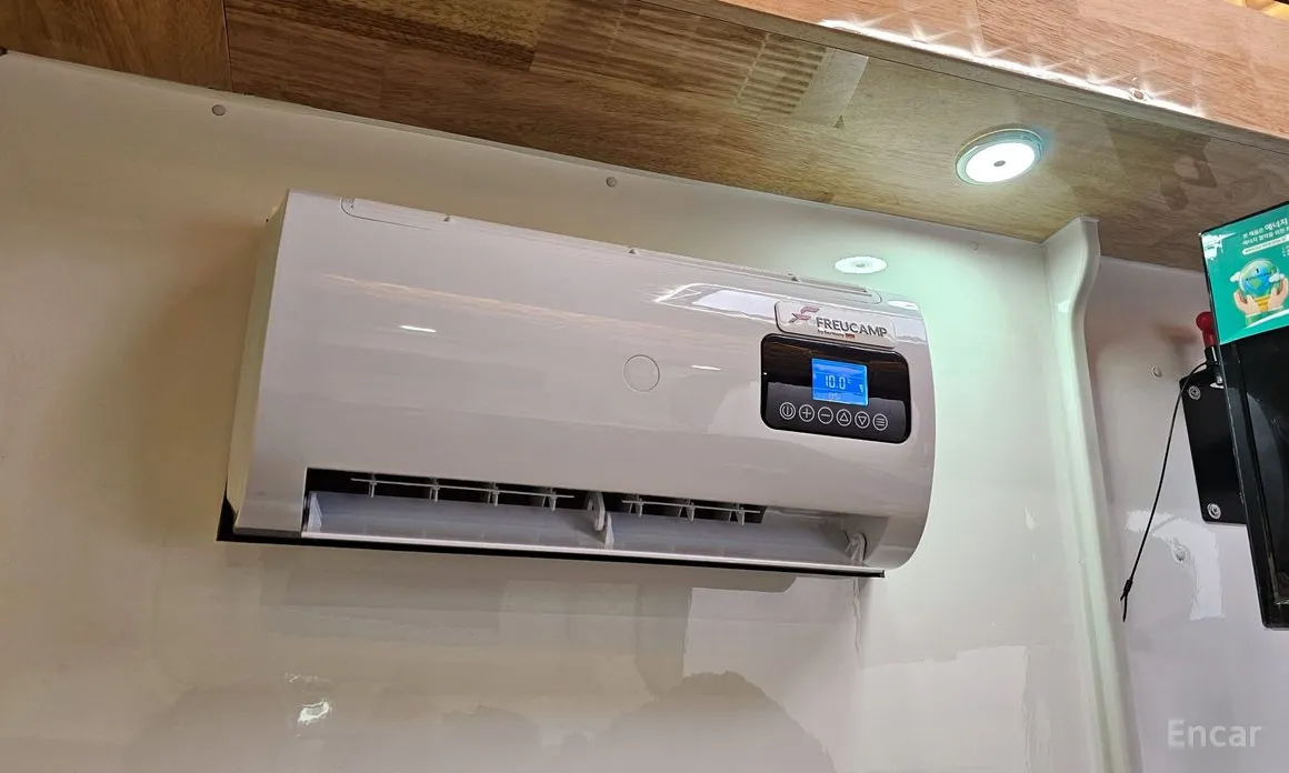 Hyundai Staria 2021 2WD Camping Car