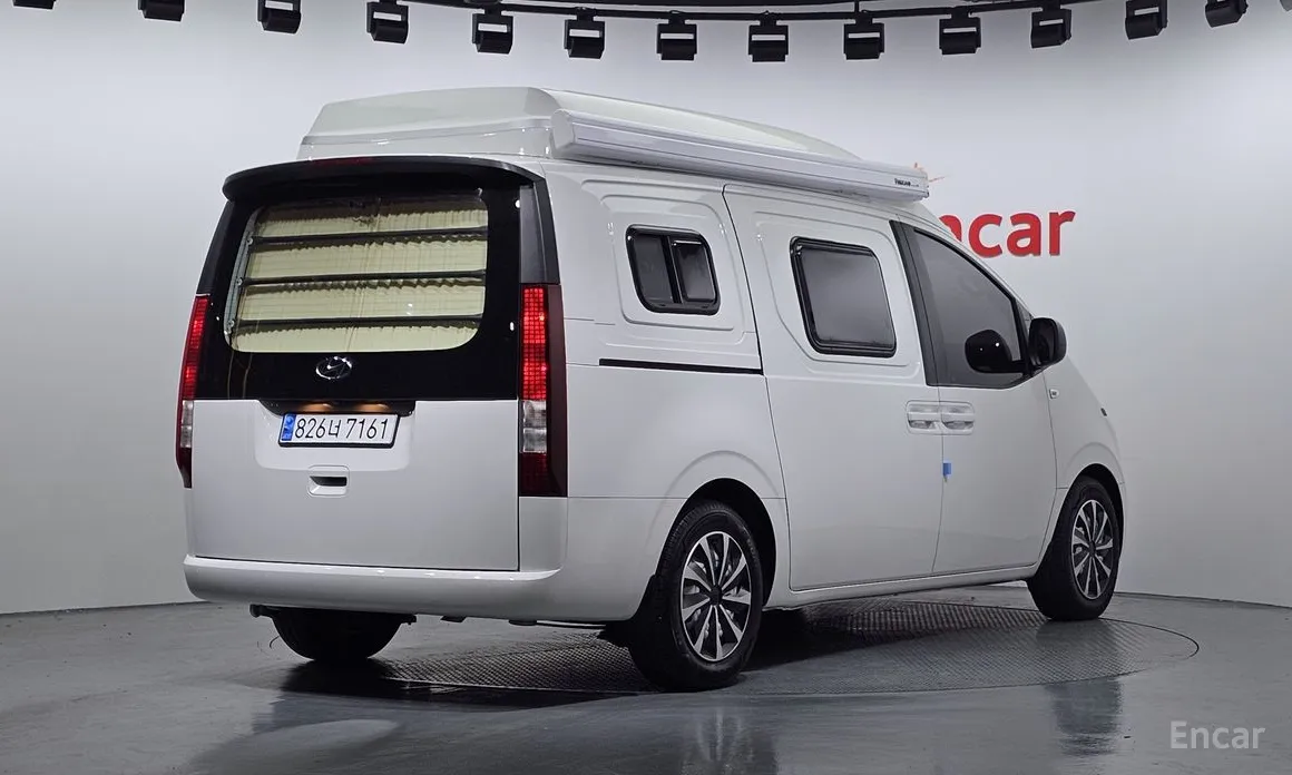 Hyundai Staria 2021 2WD Camping Car