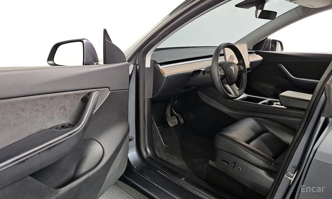 Tesla Model Y 2020 Standard Range