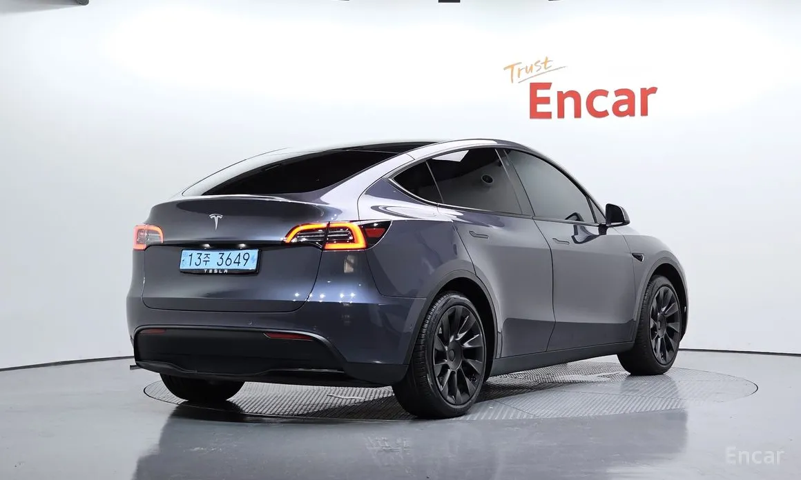 Tesla Model Y 2020 Standard Range