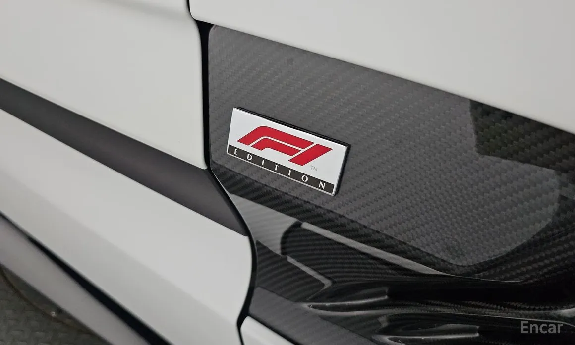 Aston Martin Vantage 2018 4.0 V8 Roadster F1 Edition