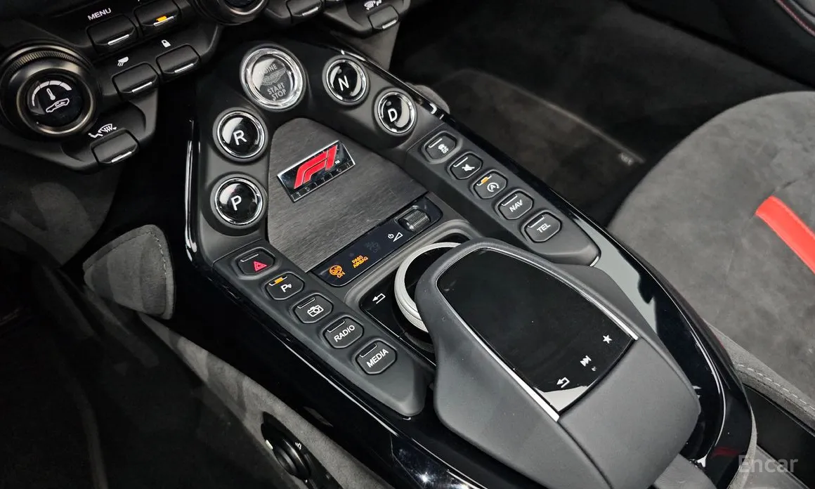 Aston Martin Vantage 2018 4.0 V8 Roadster F1 Edition