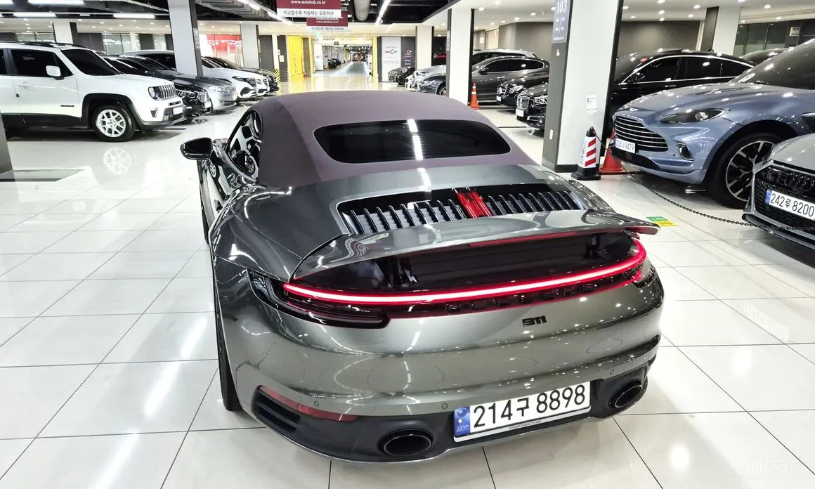 Porsche 911 2019 Carrera Cabriolet