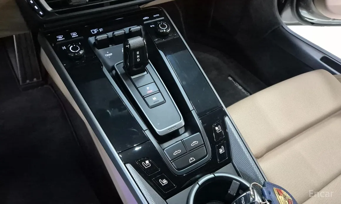 Porsche 911 2019 Carrera Cabriolet