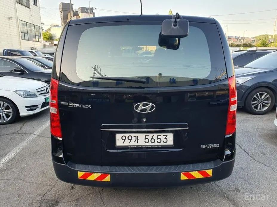 2017 Hyundai Starex