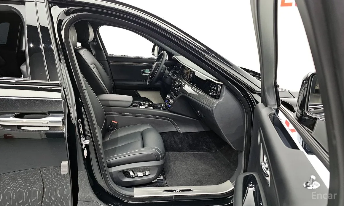 Rolls-Royce Ghost 2020 6.7 V12 Black Badge