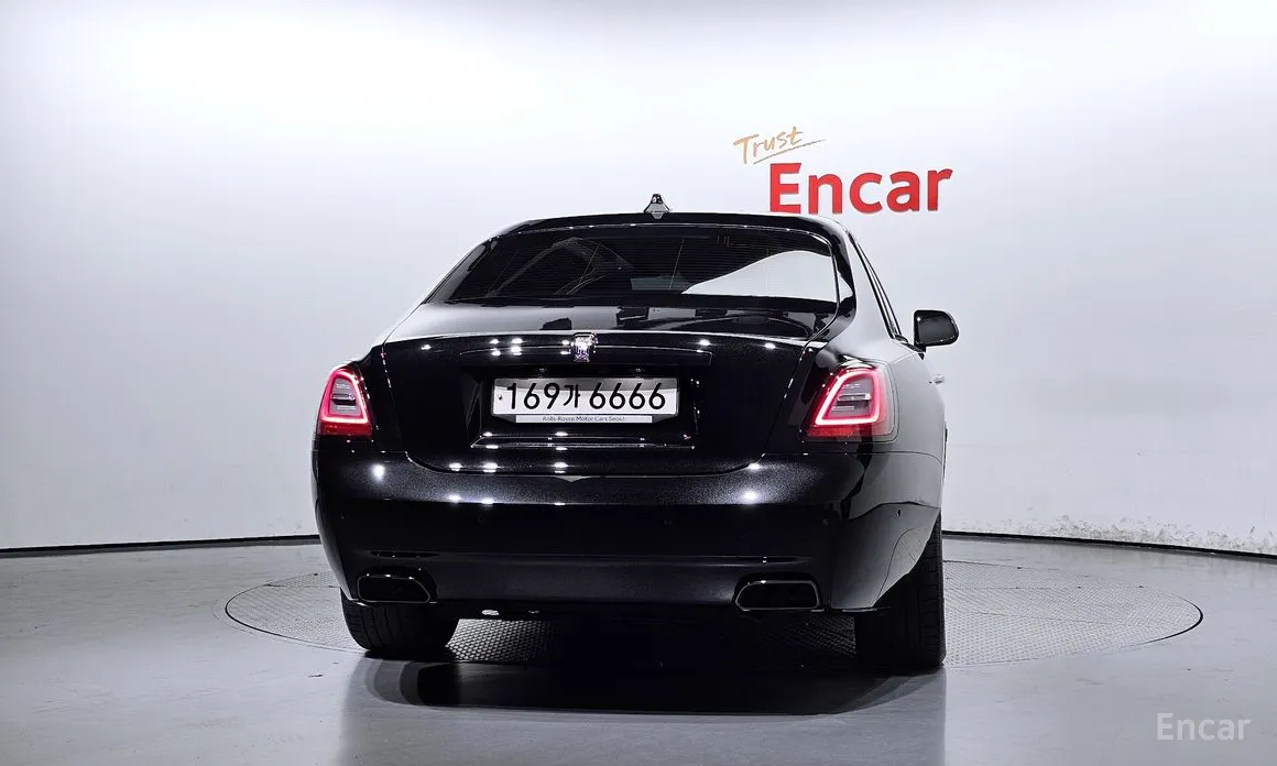 Rolls-Royce Ghost 2020 6.7 V12 Black Badge