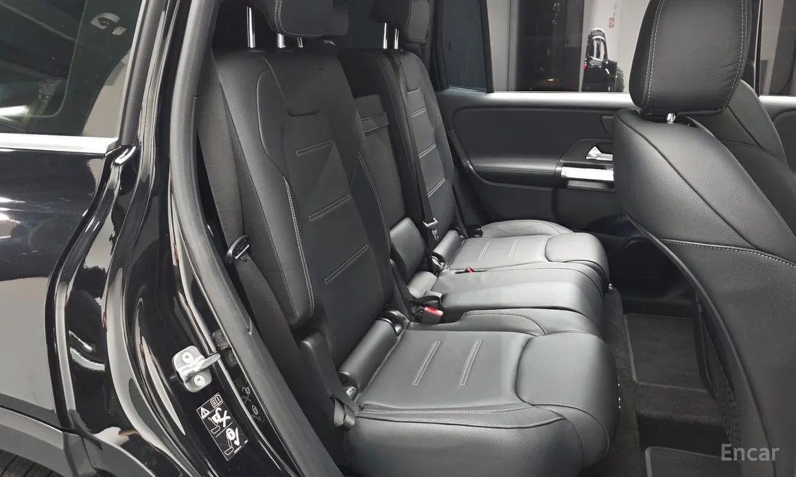 Mercedes-Benz EQB 2022 EQB300 4MATIC AMG Line