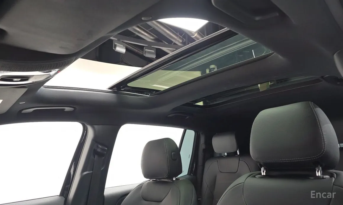 Mercedes-Benz EQB 2022 EQB300 4MATIC AMG Line