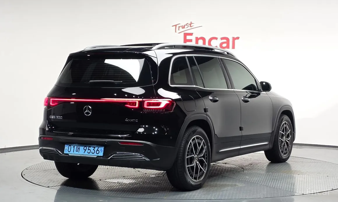 2022 Mercedes-Benz EQB