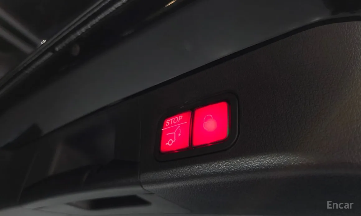 Mercedes-Benz EQB 2022 EQB300 4MATIC AMG Line