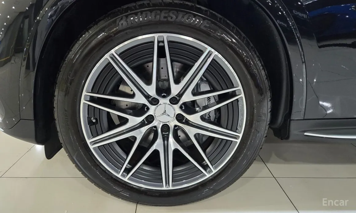 Mercedes-Benz GLC-Class 2023 AMG GLC43 4MATIC