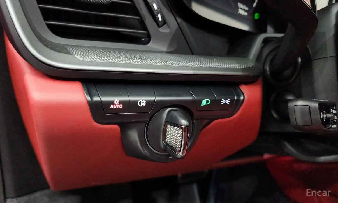 Porsche 911 2019 Carrera 4 Cabriolet