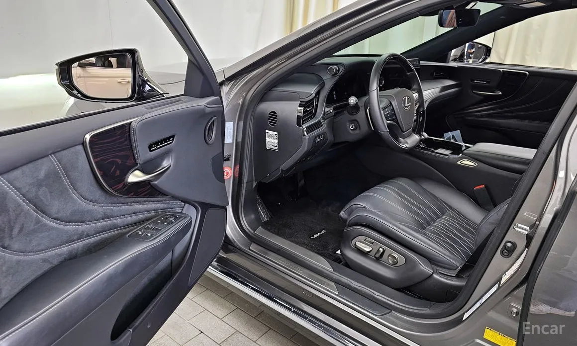 Lexus LS 2017 3.5 Luxury AWD