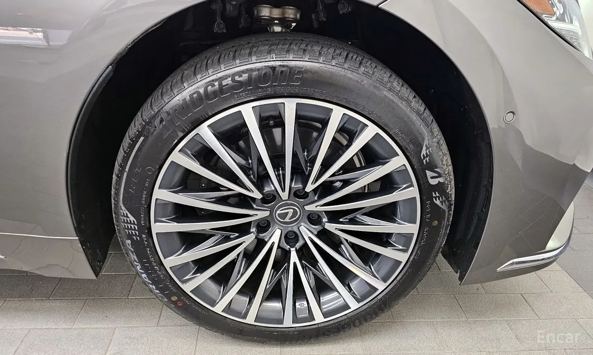 Lexus LS 2017 3.5 Luxury AWD