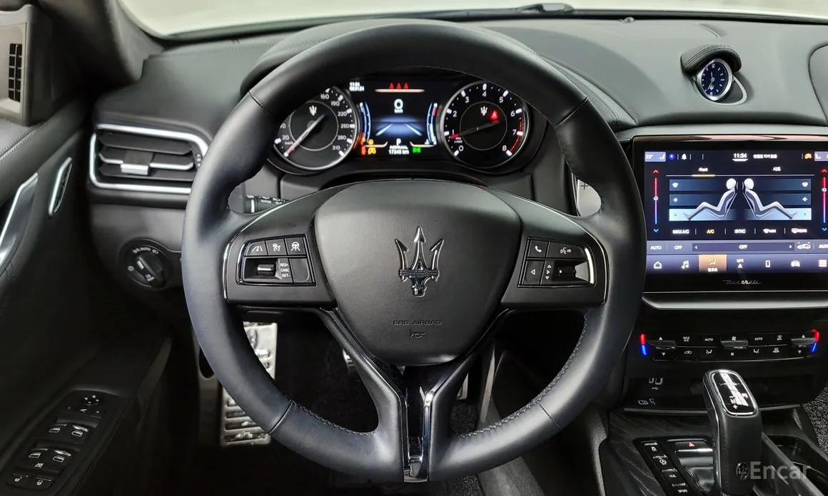 Maserati Ghibli 2013 2.0 Fragment Edition