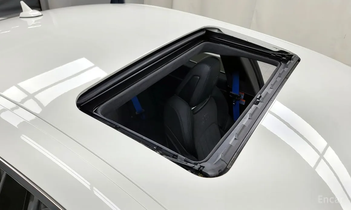 Maserati Ghibli 2013 2.0 Fragment Edition