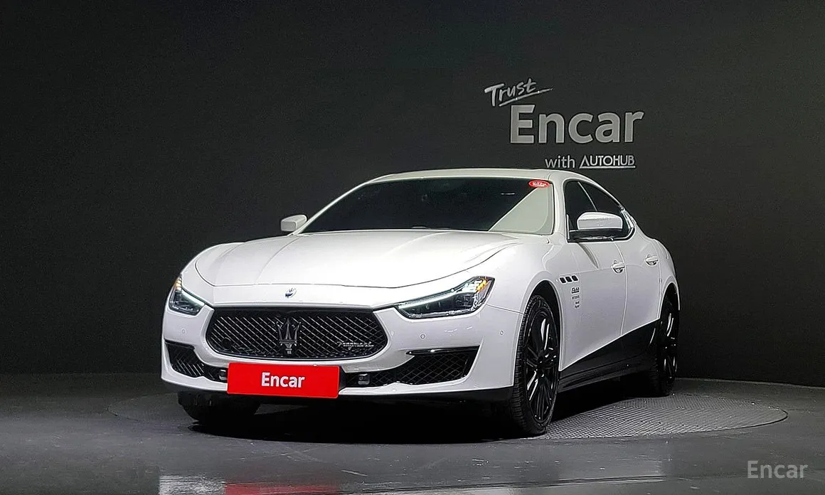 Maserati Ghibli 2013 2.0 Fragment Edition