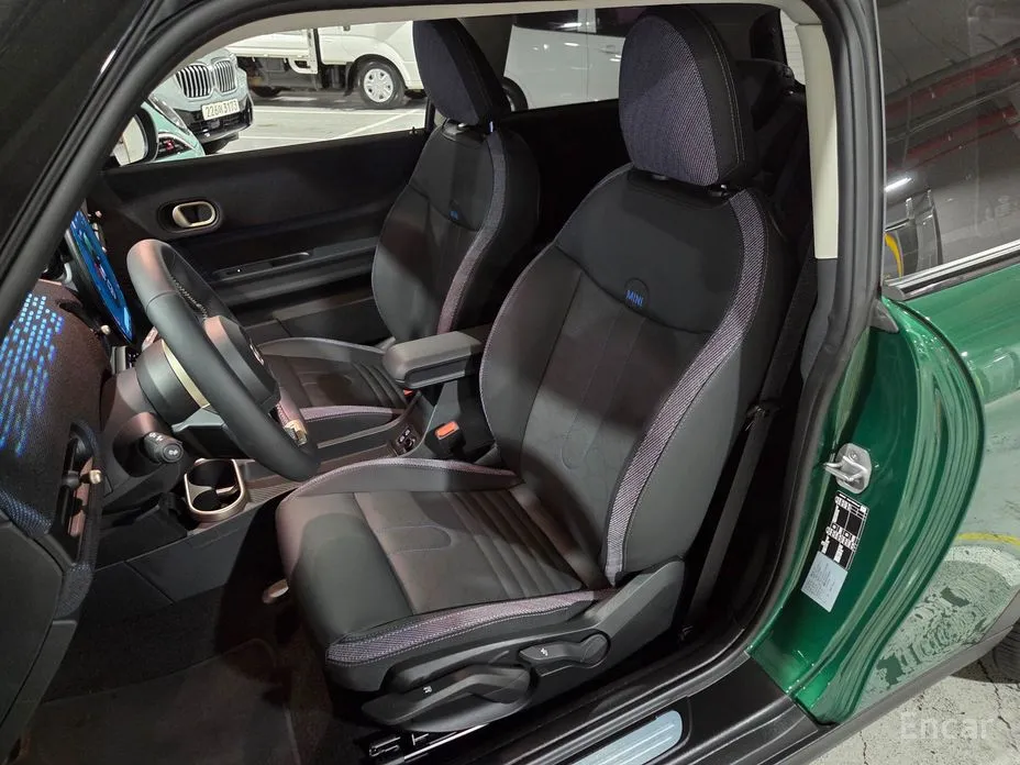 Mini Cooper 2024 Classic