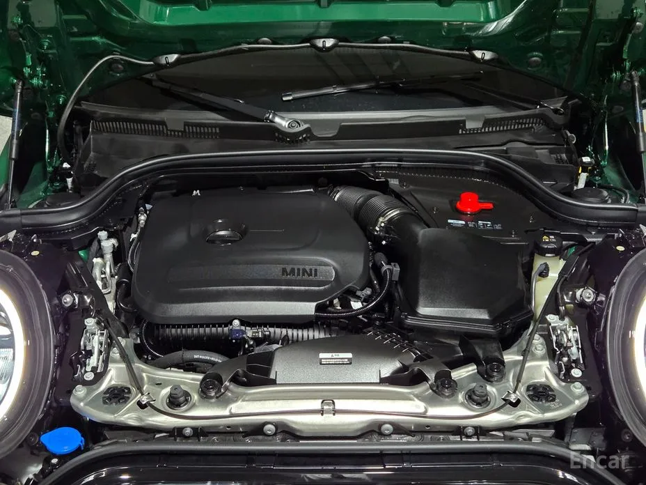 Mini Cooper 2024 Classic