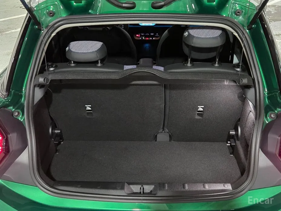 Mini Cooper 2024 Classic