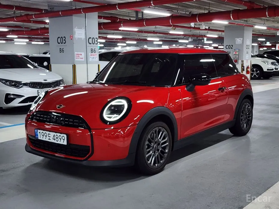 Mini Cooper 2024 Essential