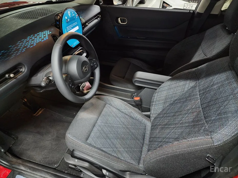 Mini Cooper 2024 Essential