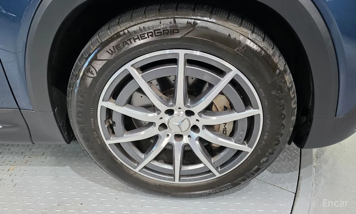 Mercedes-Benz GLB-Class 2020 AMG GLB35 4MATIC