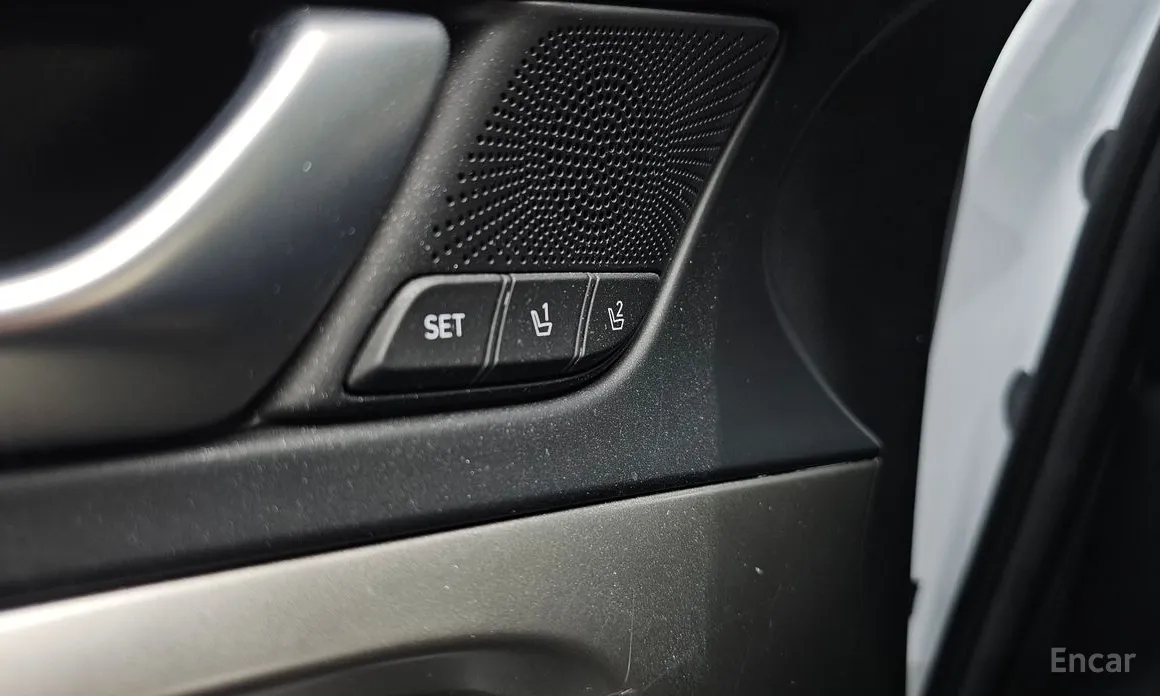 Genesis G70 2022 Gasoline 2.0T 2WD