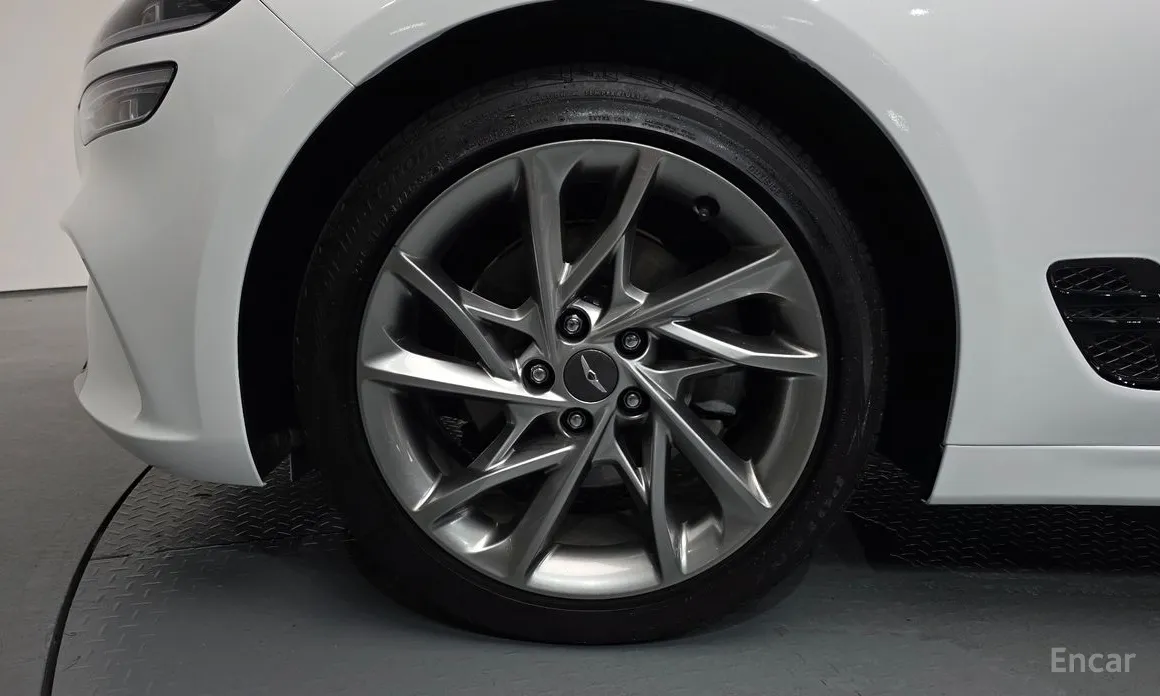 Genesis G70 2022 Gasoline 2.0T 2WD