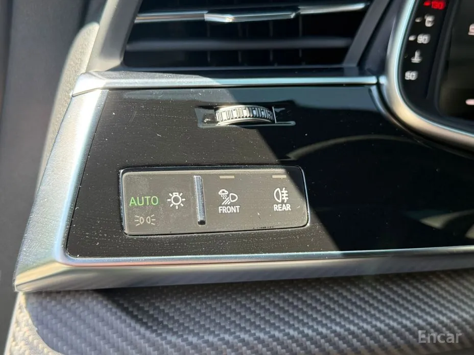 Audi RS Q8 2020 4.0 TFSI Quattro Performance