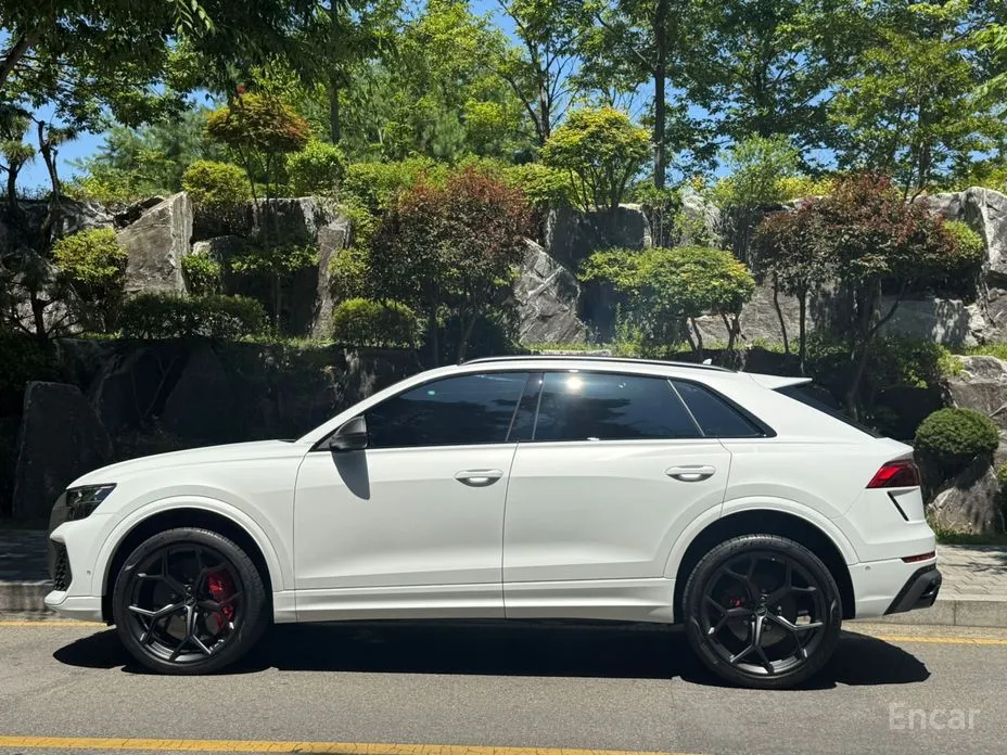 Audi RS Q8 2020 4.0 TFSI Quattro Performance