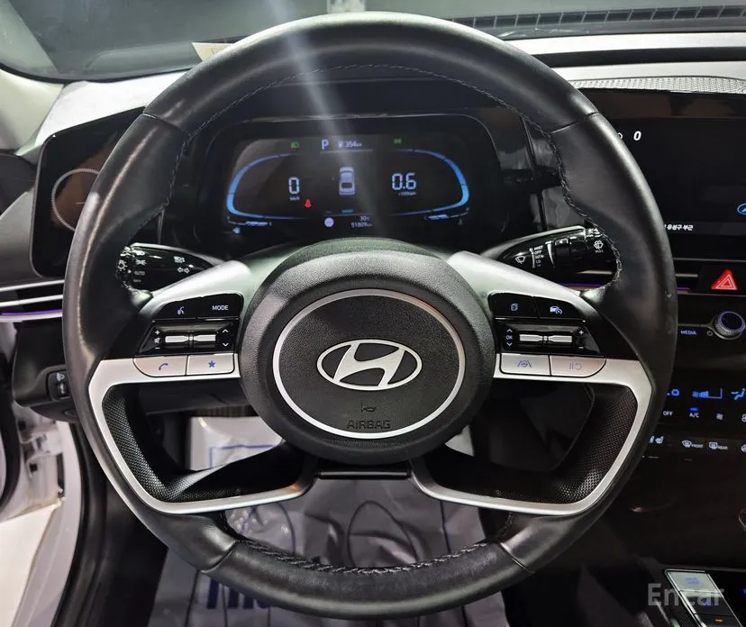 Hyundai Avante 2023 1.6