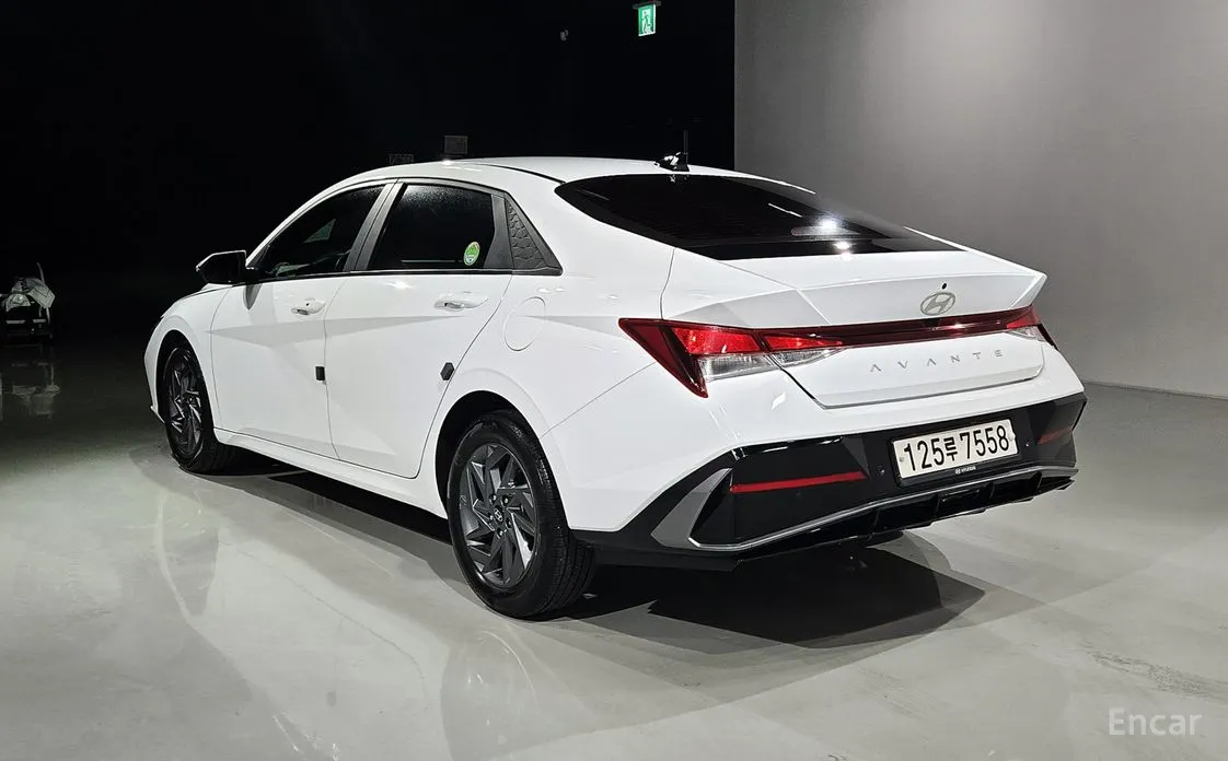 Hyundai Avante 2023 1.6