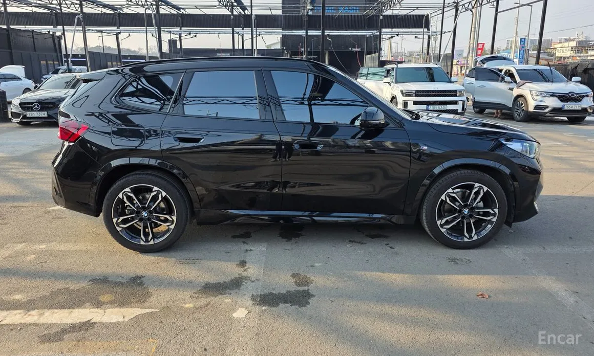 BMW X1 2023 sDrive 20i M Sport