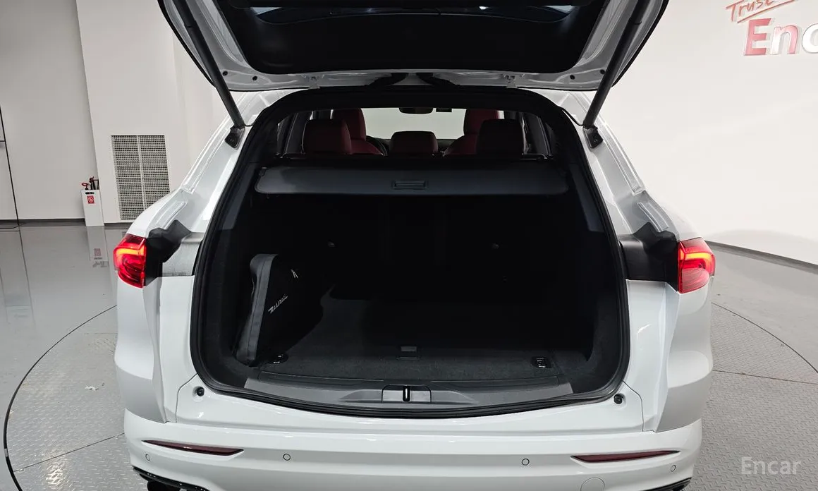 Maserati Grecale 2022 2.0 AWD GT