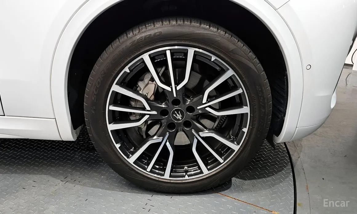 Maserati Grecale 2022 2.0 AWD GT